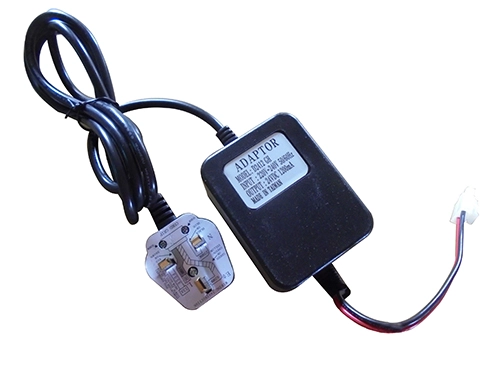 馬達變壓器24VDC/220V 1.2A (英式3PIN 扁插)