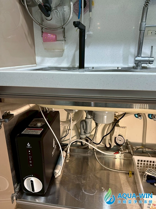 台中南屯AW-600淨熱一體機廚下RO加熱淨水器安裝案例