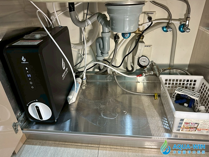 台中南屯廚房RO淨水器專用觸控出水龍頭安裝實例